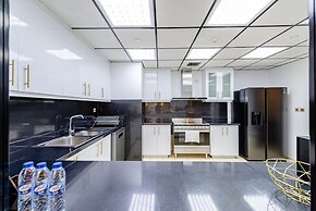Marco Polo - Deluxe Waterfront Roomy Apt, Perfect for Groups