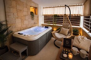 ELLE Rooms & Suites