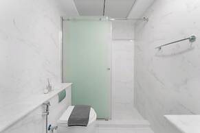 Marco Polo - Stylish & Spacious 2 BR with Marina + City Views