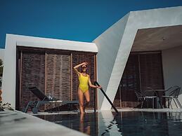 NOŪS Santorini