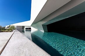 NOŪS Santorini