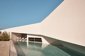 NOŪS Santorini