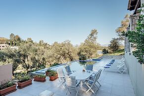 Villa Breeze & Villa Coco by Konnect Avlaki Beach