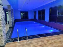 Hotel Dayal International