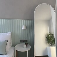 Min Ayvalık (Adults Only +12)