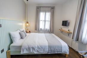 Min Ayvalık (Adults Only +12)
