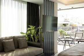 Teight Hotel