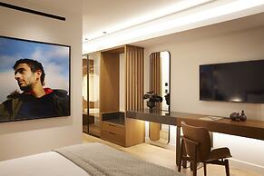 Teight Hotel