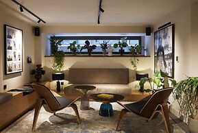 Teight Hotel