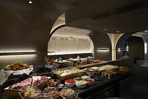 Teight Hotel
