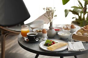 Teight Hotel