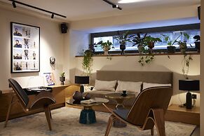 Teight Hotel