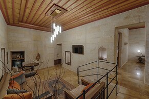 Solem Cave Suites
