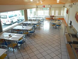 Hotel Splash Inn