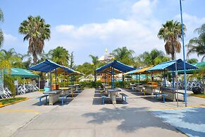 Hotel Splash Inn