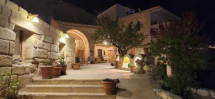 Dede Cave Hotel