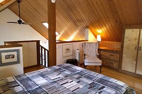 The Cabin at Moon Dance