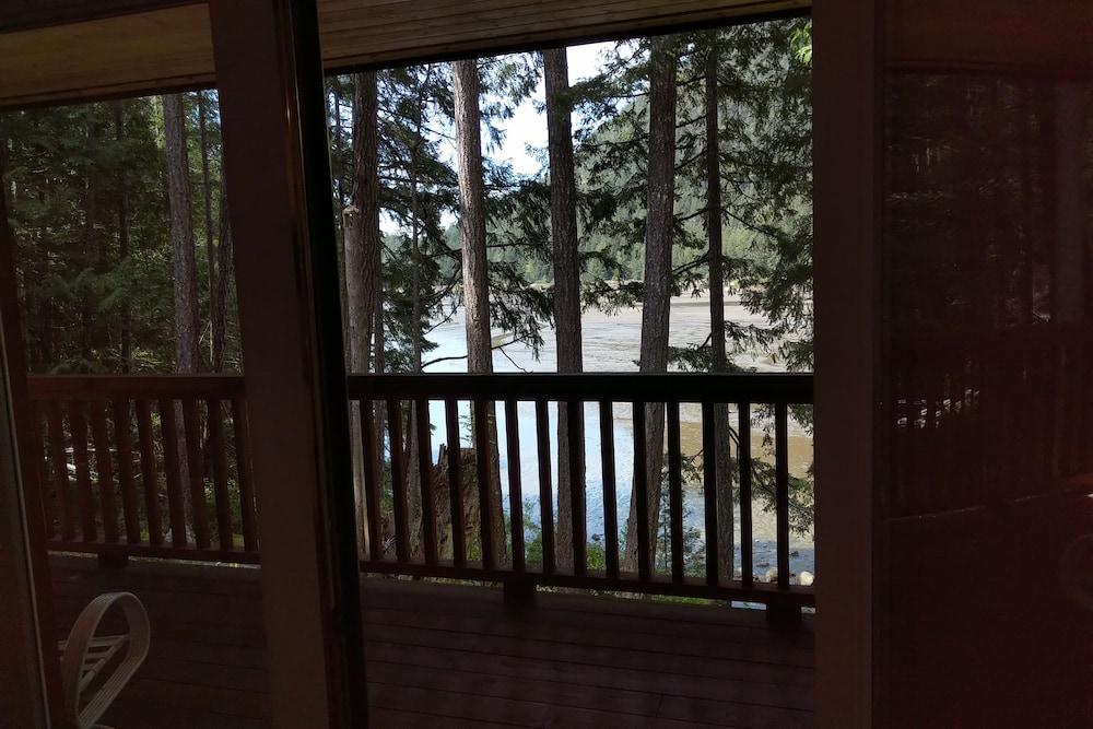 The Cabin at Moon Dance