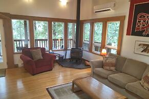 The Cabin at Moon Dance