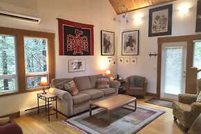 The Cabin at Moon Dance