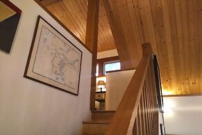 The Cabin at Moon Dance