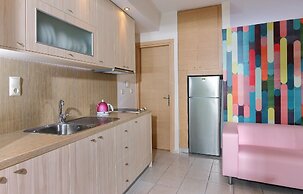Charming Retro Studio With Shared Pool and View RU