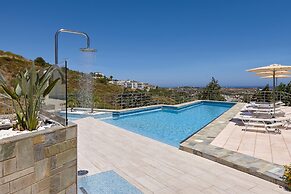 Cozy Pool Front Apartment With sea View Elia RU