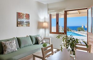 Cozy Pool Front Apartment With sea View Elia RU