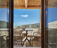 Spacious Villa With Private Jacuzzi Shared Pool and Amazing View RU