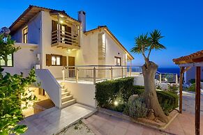 Spacious Villa With Private Jacuzzi Shared Pool and Amazing View RU
