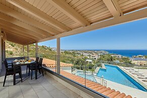 Spacious Villa With Private Jacuzzi Shared Pool and Amazing View RU
