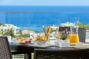 Spacious Villa With Private Jacuzzi Shared Pool and Amazing View RU