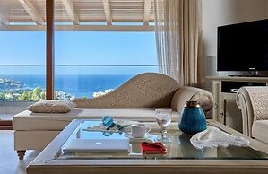 Spacious Villa With Private Jacuzzi Shared Pool and Amazing View RU