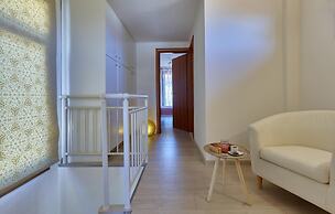 Spacious Villa With Private Jacuzzi Shared Pool and Amazing View RU