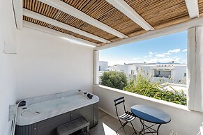 Majo Suites Hotel