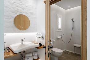 Majo Suites Hotel