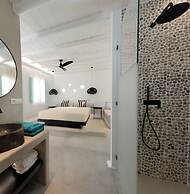 Majo Suites Hotel