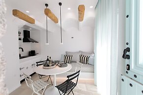 Majo Suites Hotel