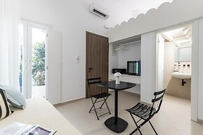Majo Suites Hotel
