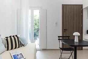 Majo Suites Hotel