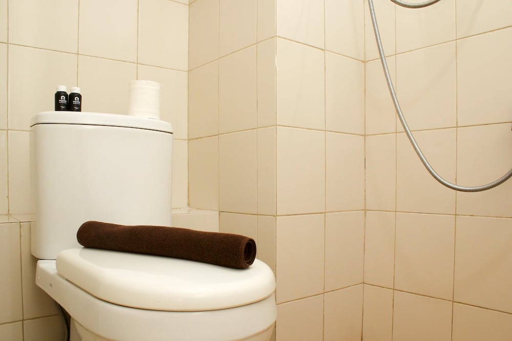 Simple And Comfort Studio At Riverview Jababeka Apartment