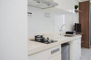 Nice And Elegant Studio Apartment At Sky House Bsd