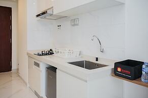 Nice And Cozy Studio At Sky House Bsd Apartment