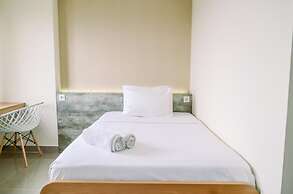 Cozy And Nice Studio At Apartment B Residence