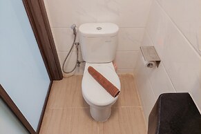 Elegant And Comfy Studio At Sky House Bsd Apartment