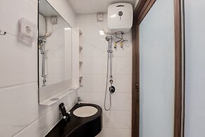 Elegant And Comfy Studio At Sky House Bsd Apartment