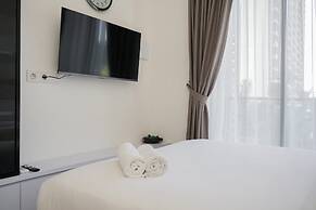 Elegant And Comfy Studio At Sky House Bsd Apartment