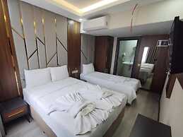The Golden Pera's Hotel & Spa