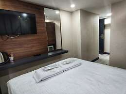 The Golden Pera's Hotel & Spa