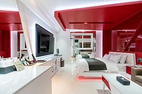 Theban Hotel